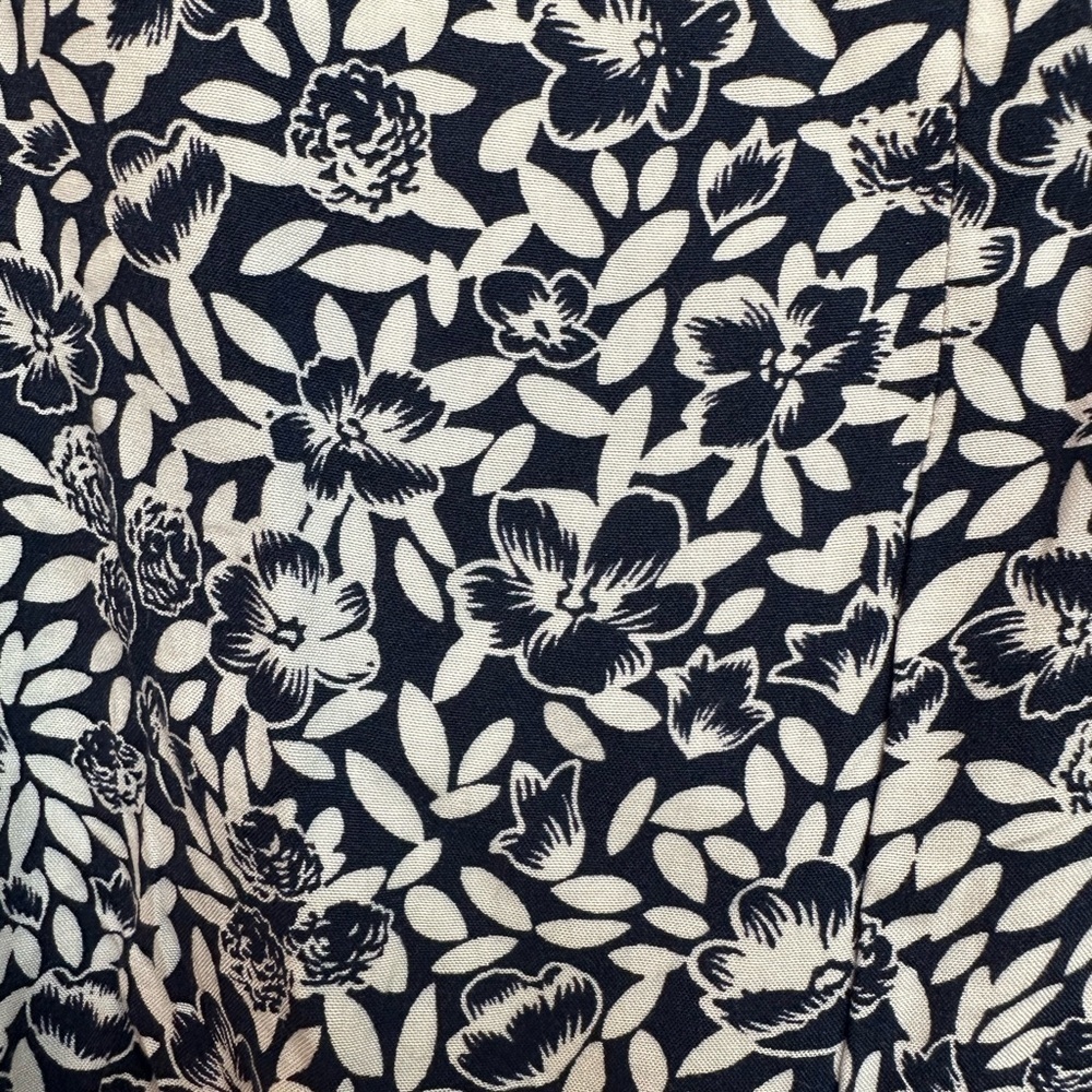 J. Crew Navy and White Floral Tiered Stretchy Sundress Women’s Size Medium M - Picture 9 of 16